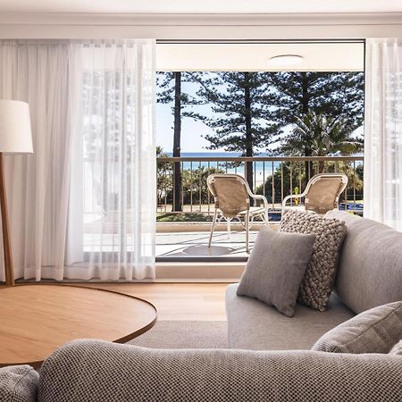 גולד קוסט Columbia Beachfront Apartments On Rainbow Bay מראה חיצוני תמונה