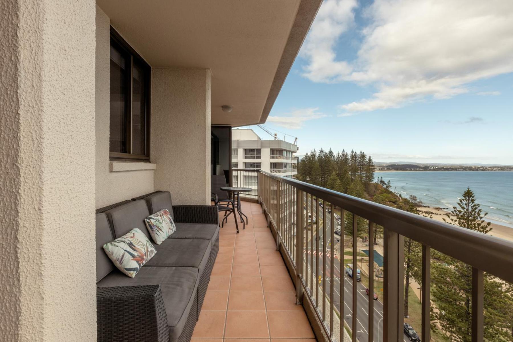 גולד קוסט Columbia Beachfront Apartments On Rainbow Bay מראה חיצוני תמונה