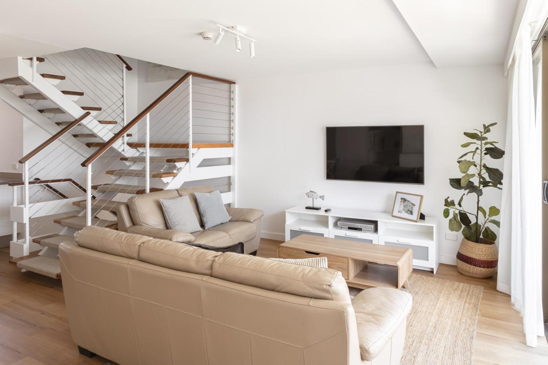 גולד קוסט Columbia Beachfront Apartments On Rainbow Bay מראה חיצוני תמונה