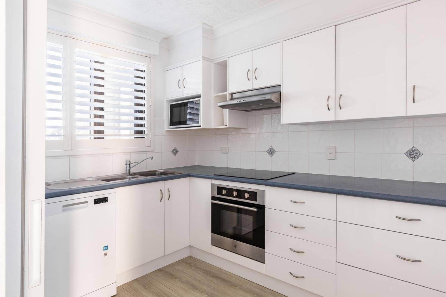 גולד קוסט Columbia Beachfront Apartments On Rainbow Bay מראה חיצוני תמונה
